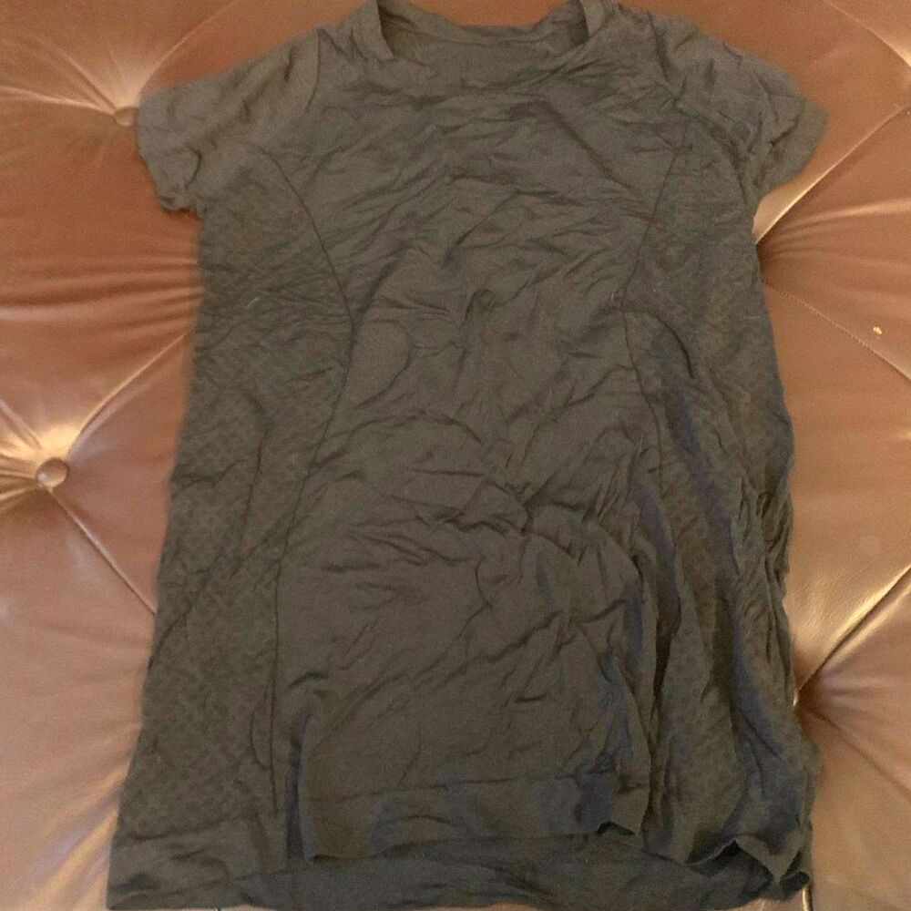 Women’s Black Athletic Top with Mesh Sides – Size M